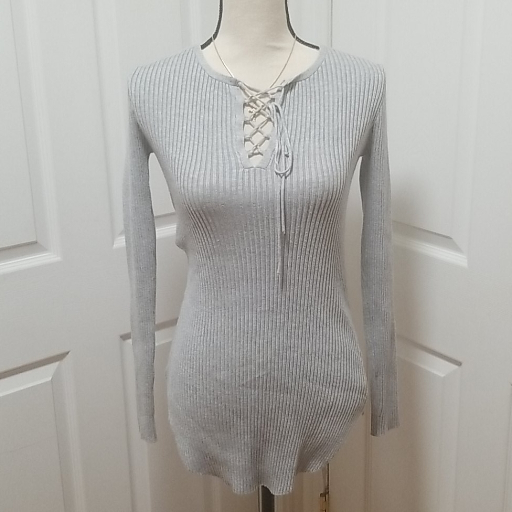 Lace-Up Ribbed Long Sleeve Sweater - Light Gray Size LARGE